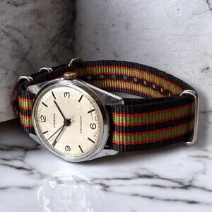 Vintage Ingersoll Watch Mens Silver Tone Manual Wind Field Watch 32mm WORKS